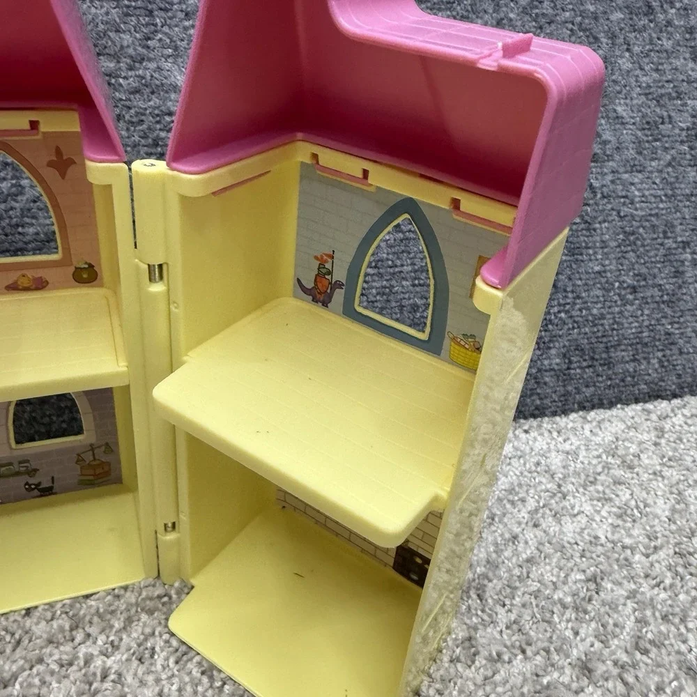 Peppa Pig Princess Castle doll house w/ family friends figures